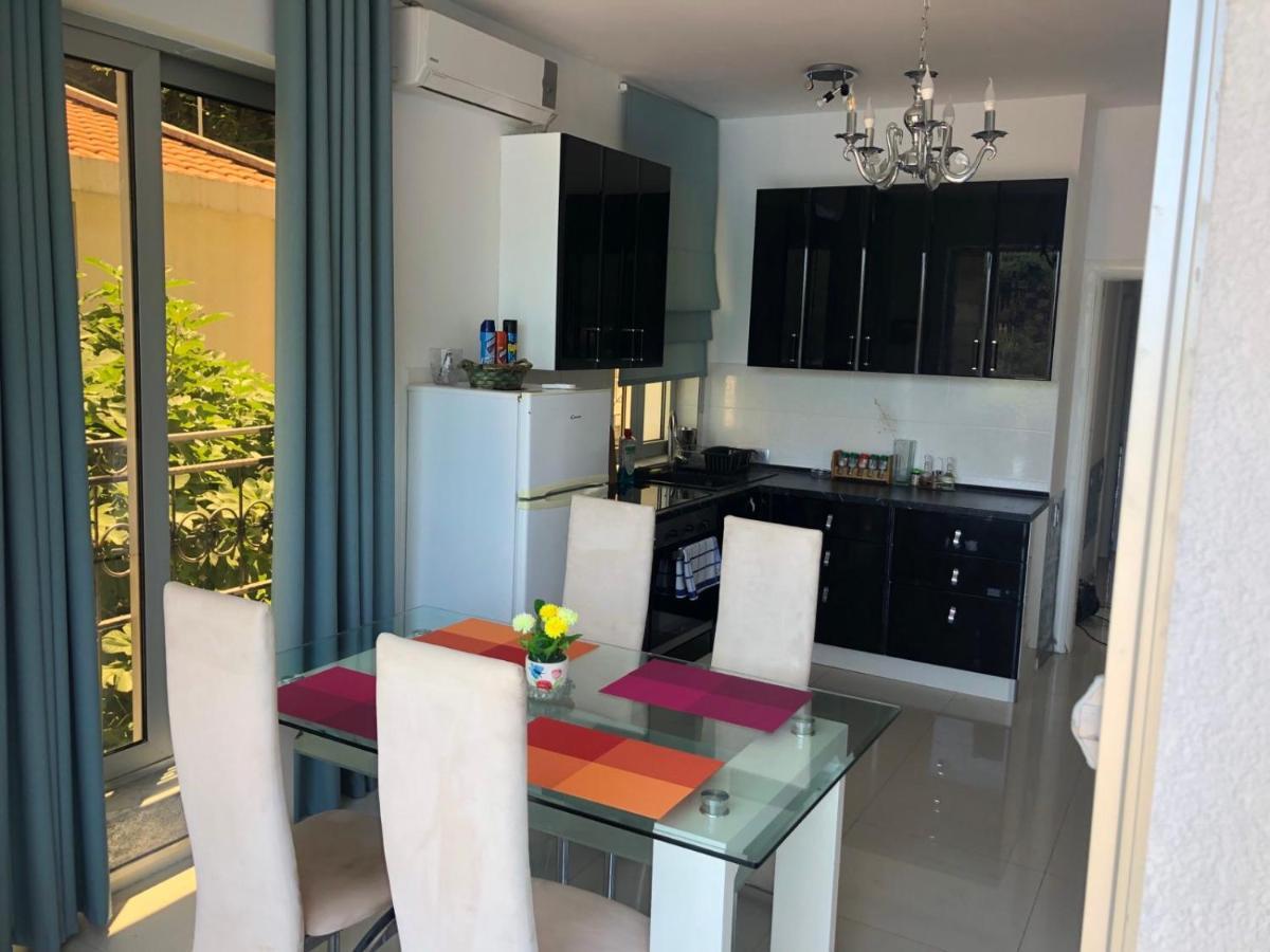 Apartment Galina Tivat Buitenkant foto