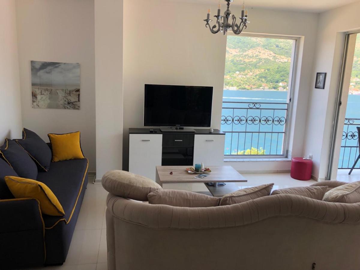 Apartment Galina Tivat Buitenkant foto