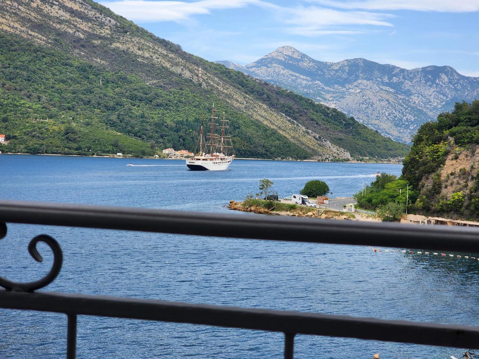 Apartment Galina Tivat Buitenkant foto