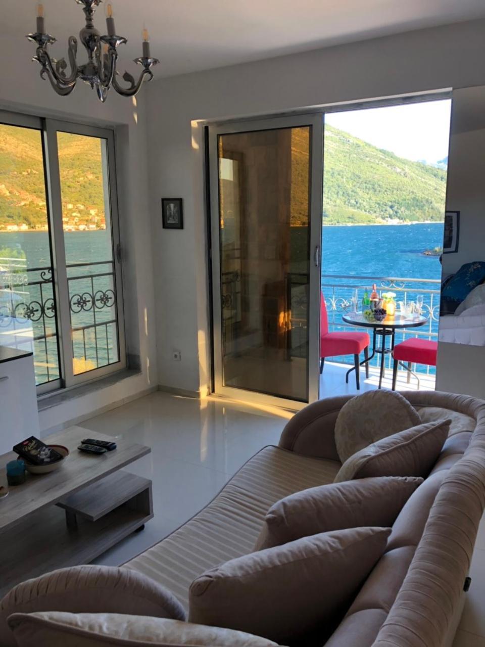 Apartment Galina Tivat Buitenkant foto